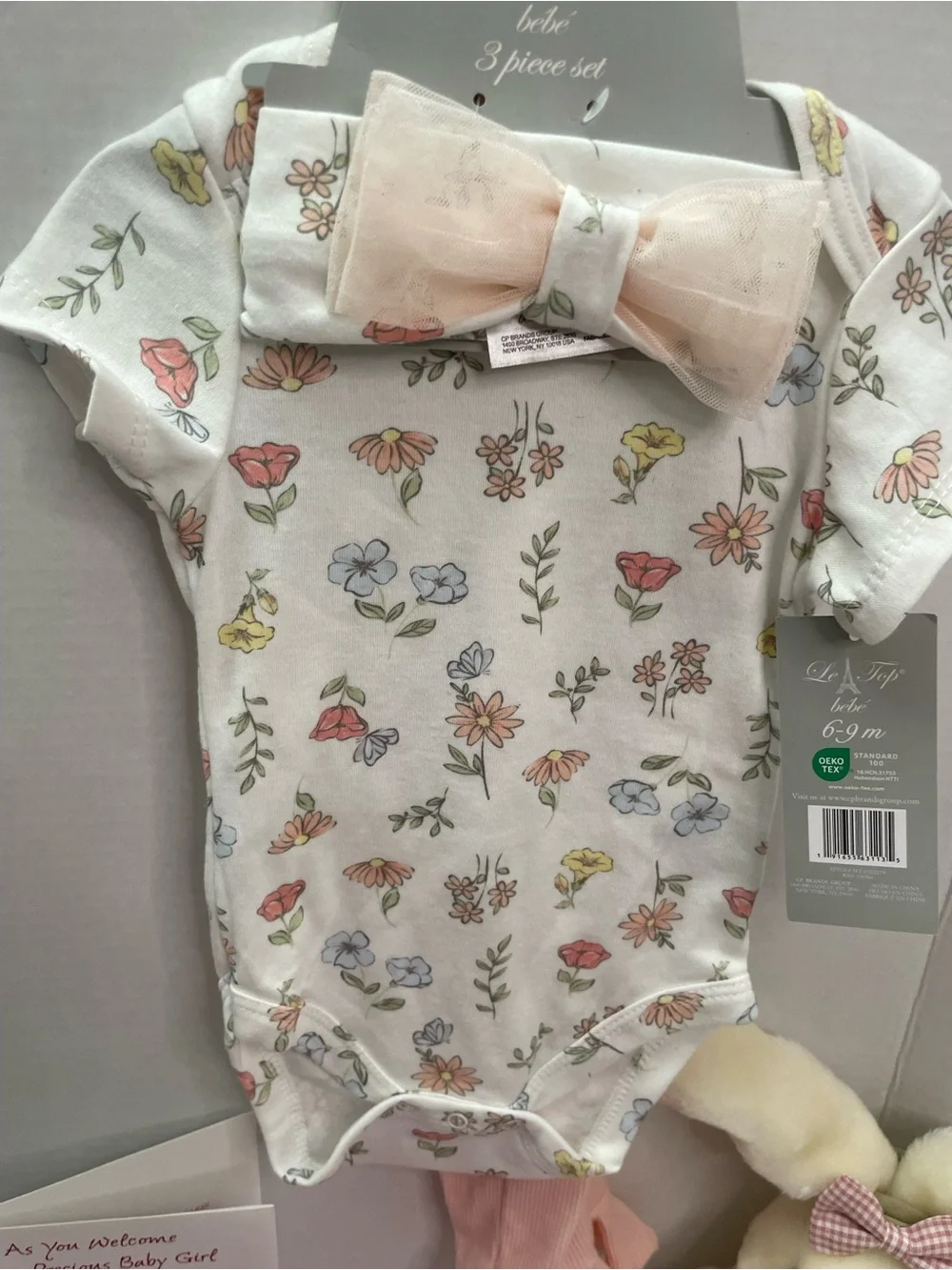 New Baby Girl Gift Bundle Set (Size 6-9M) Ready to Gift with FREE Gift for Mom!